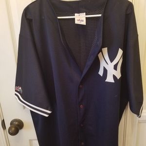 Sports me 's shirt. NY